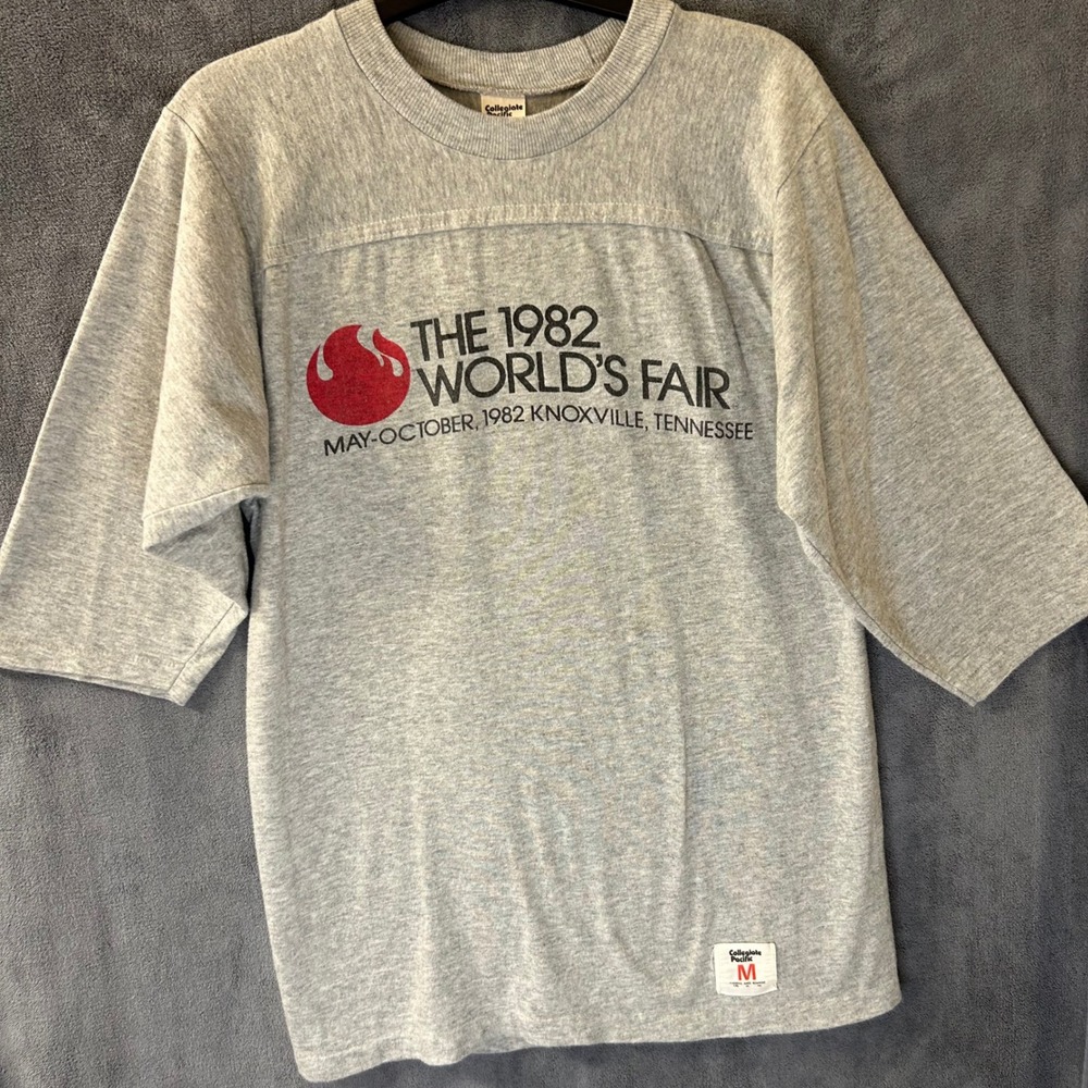 VTG 1982 World's Fair Shirt Mens S Knoxville TN Raglan Sleeve USA Single Stitch